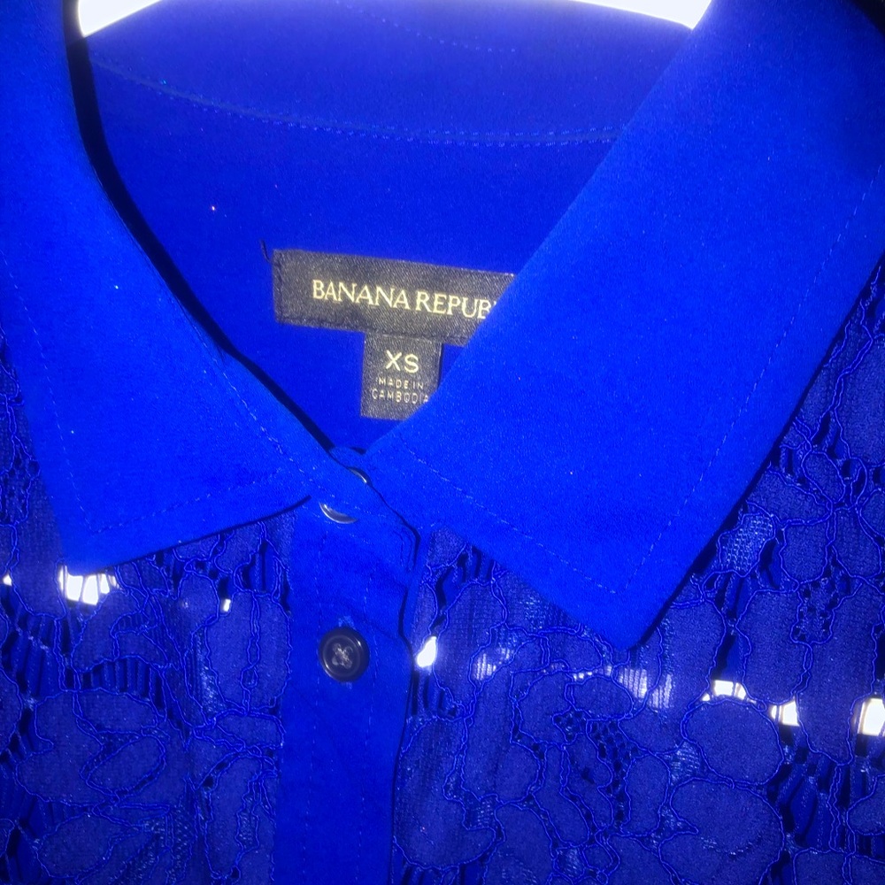 Banana republic blue lace blouse